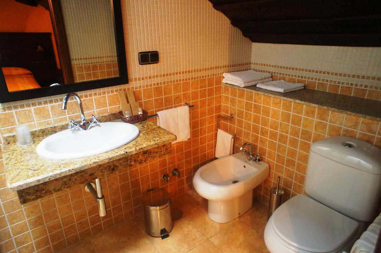 Mirador Da Ribeira Hotel Viana do Bolo Exterior foto